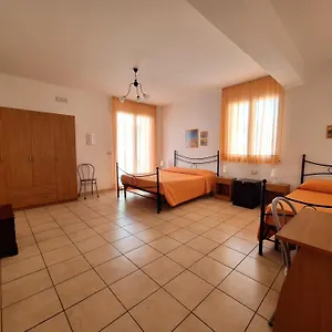 Bed & Breakfast Fragolina, Furci Siculo